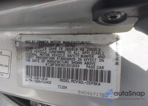 2002 Toyota Camry Se V6 z USA, uszkodzony, nr VIN 4T1BF30K92U501633